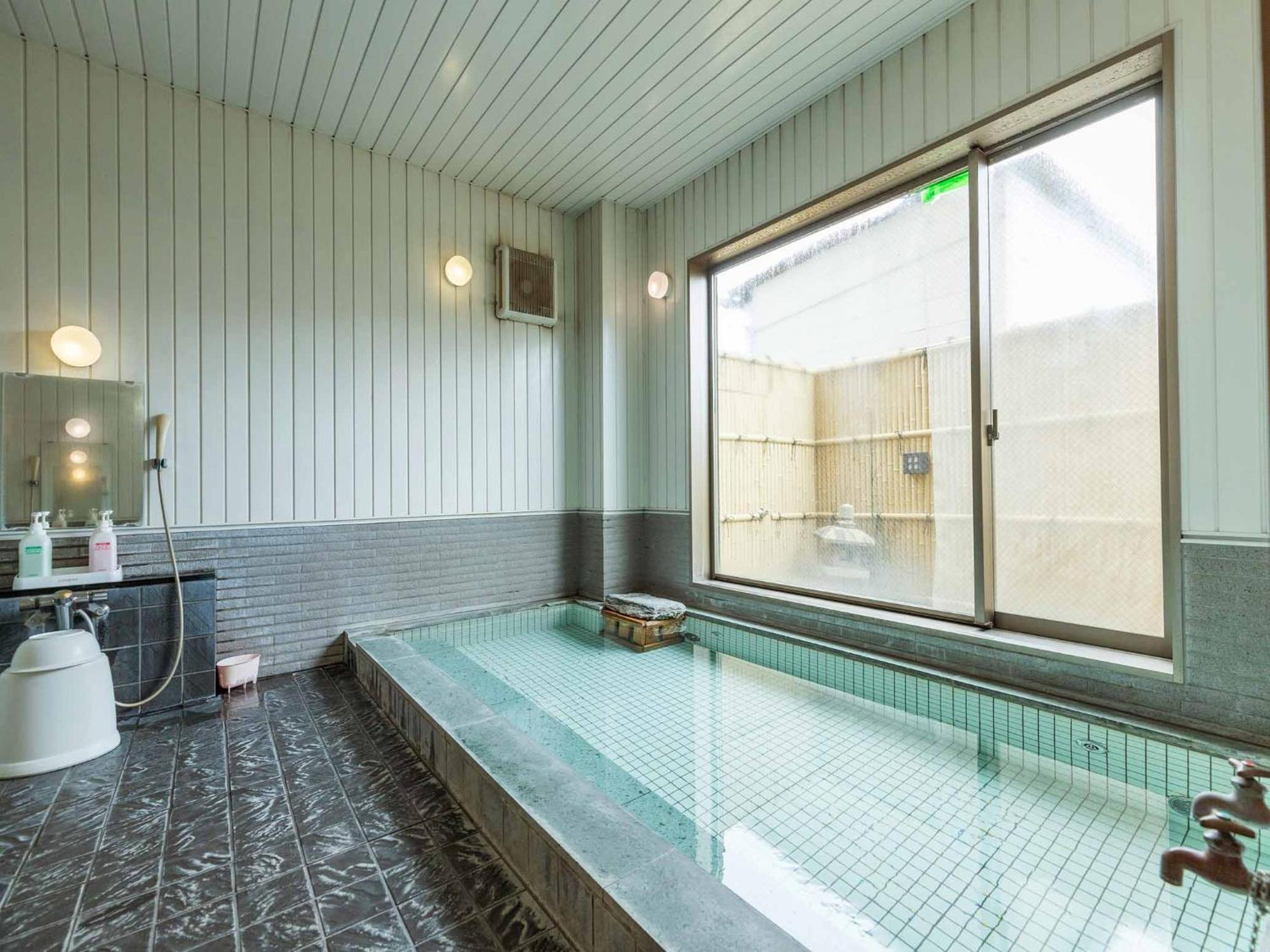 Hotel Isesaki East מראה חיצוני תמונה